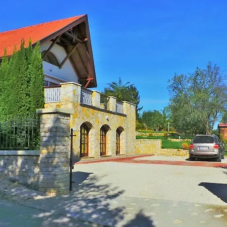 Keith Lakewood Balatonfüred