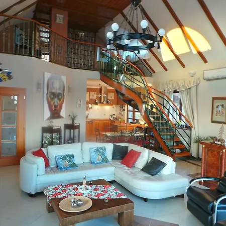 Villa Keith Lakewood